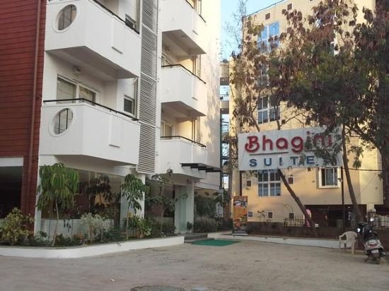 Фото Icon Suites by Bhagini