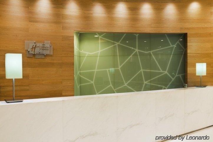 Фото  Holiday Inn Express Chengdu Gulou