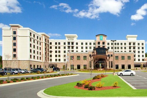 Гостиница Embassy Suites Fayetteville/Fort Bragg