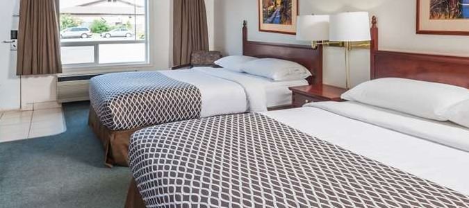 Фото Super 8 by Wyndham High River Ab