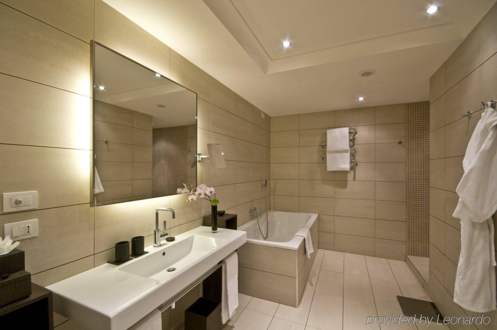 Фото Radisson Blu Hotel Milan