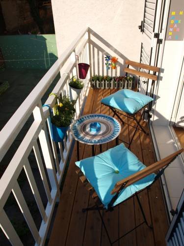 Фото Witty Please & Bardot