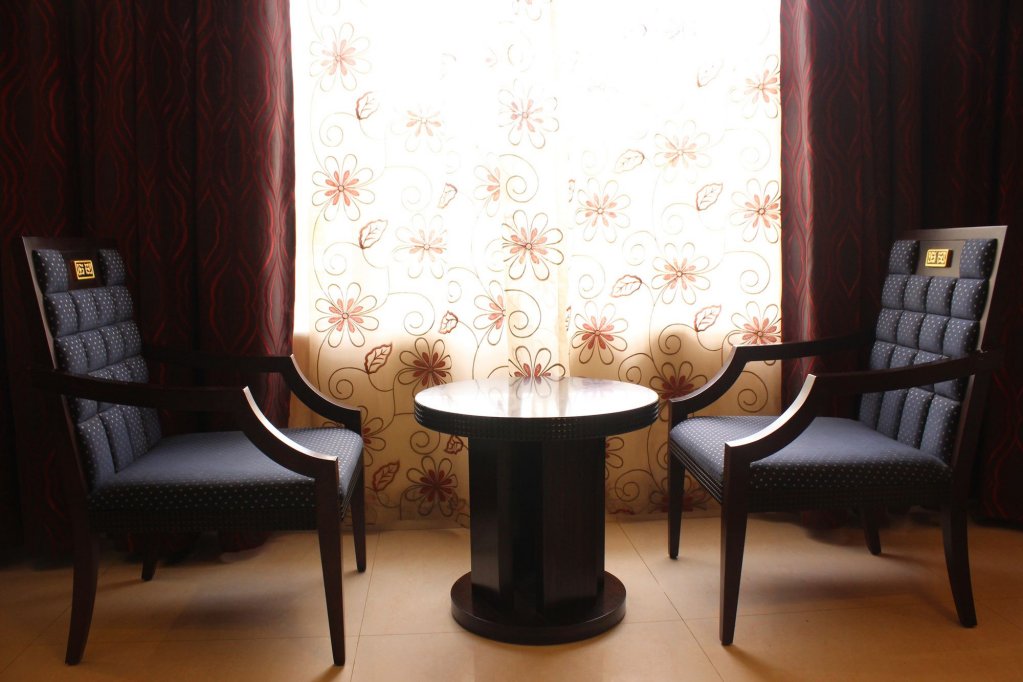 Фото FabHotel Royal Mirage With Pool & Gym, Candolim Beach