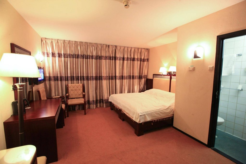 Фото New Ocean Paradise Hotel