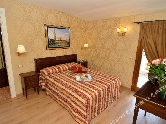 Фото Residenza Goldoni