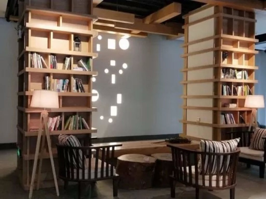 Фото Poltton International Apartment Kunming Railway Station