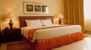City Seasons Suites Dubai (8C Street, Port Saeed, Deira, Dubai), hotel