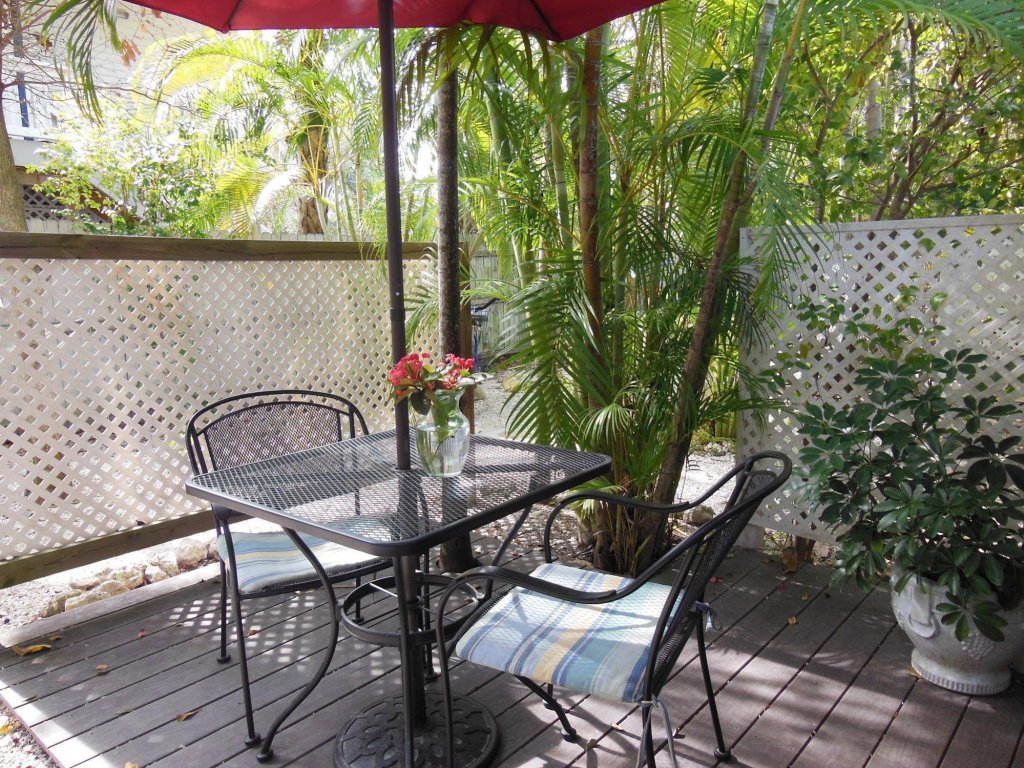 Фото Tarpon Tale Inn
