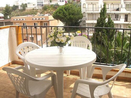 Жильё посуточно Apartment Els Jardins III в Росасе