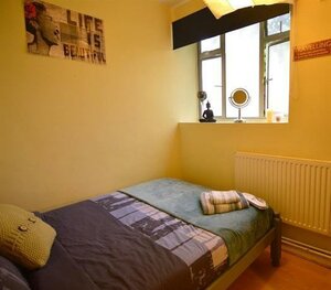 Double Bed in Brixton