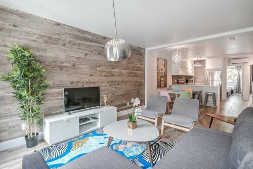 Гостиница Urban Central by Liv Mtl в Монреале
