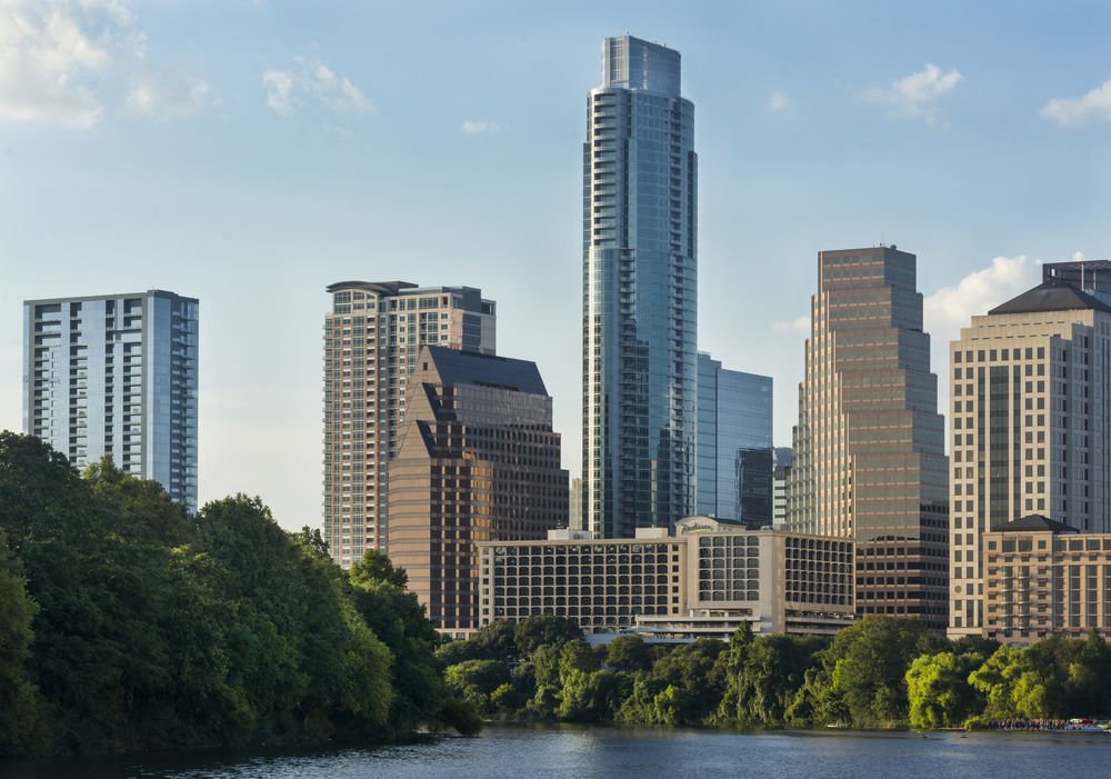 Фото The Line Austin