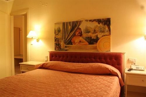 Фото Kouros Hotel