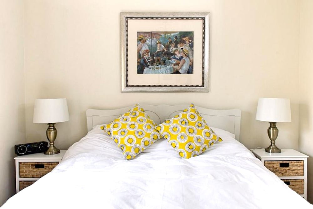 Фото Charming Old Town Apartment