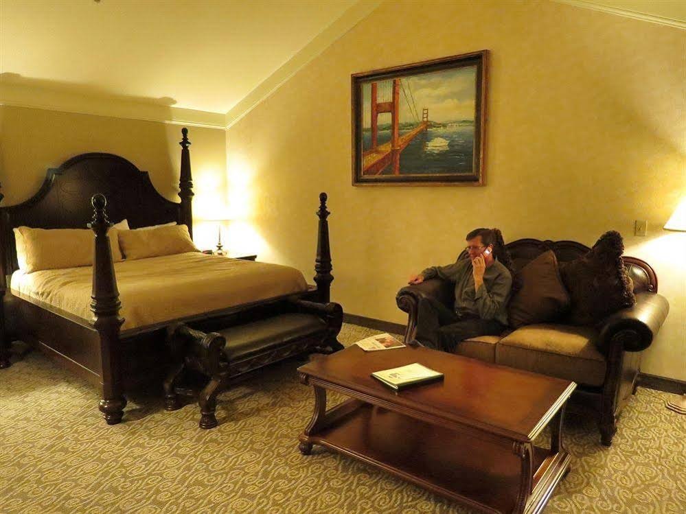 Фото North Cliff Hotel