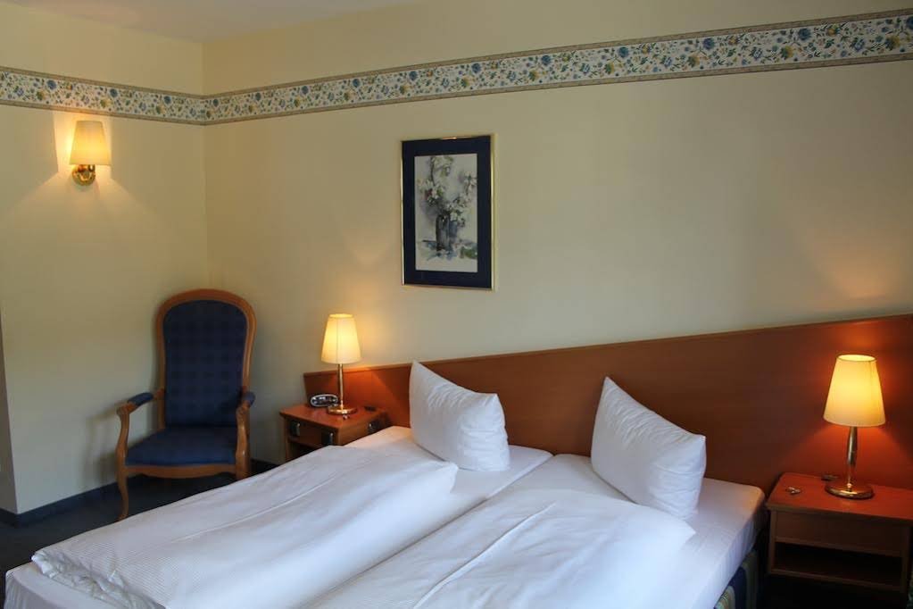 Фото Hotel Goldener Adler