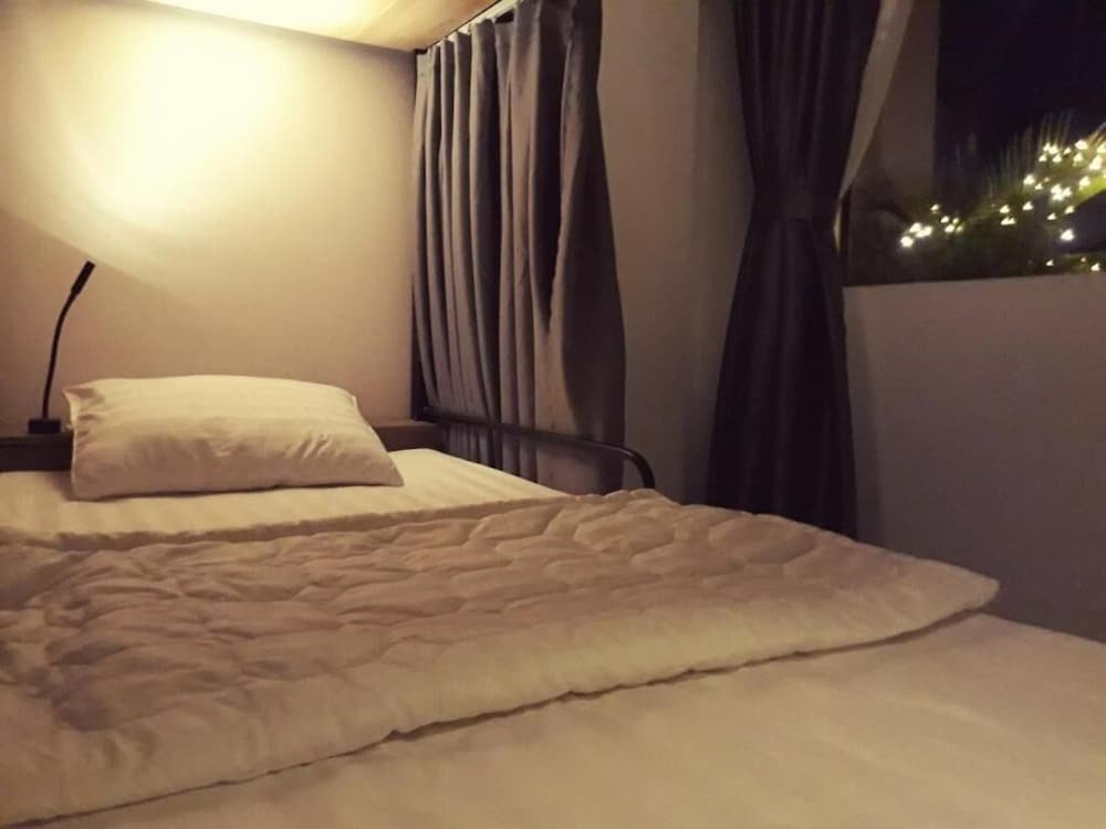 Фото Adora Central Park Hostel