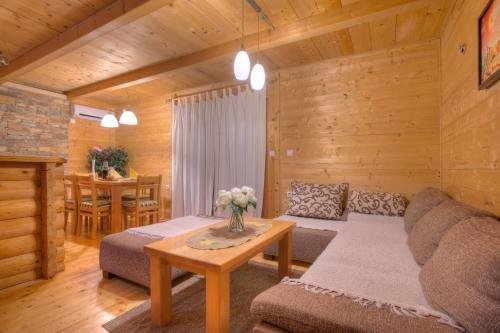 Фото Brvnare Bor