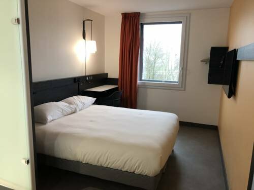 Гостиница Ibis budget Annecy Poisy