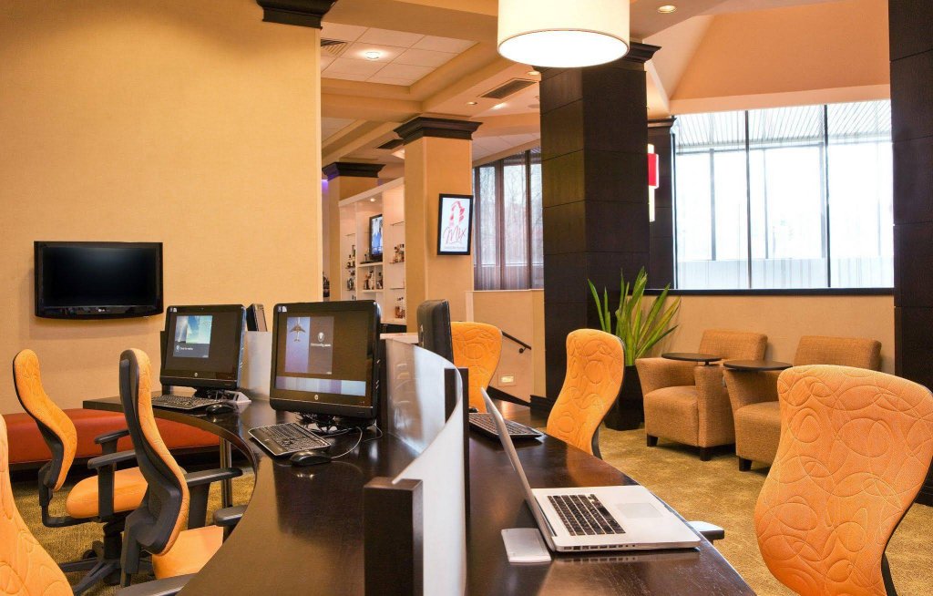 Фото Sonesta White Plains Downtown