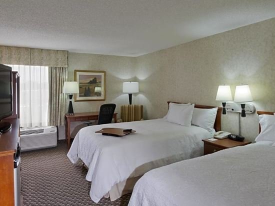 Фото Hampton Inn Dover