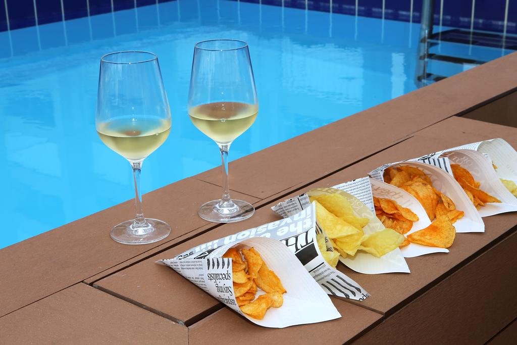 Фото Sercotel Ámister Art Hotel