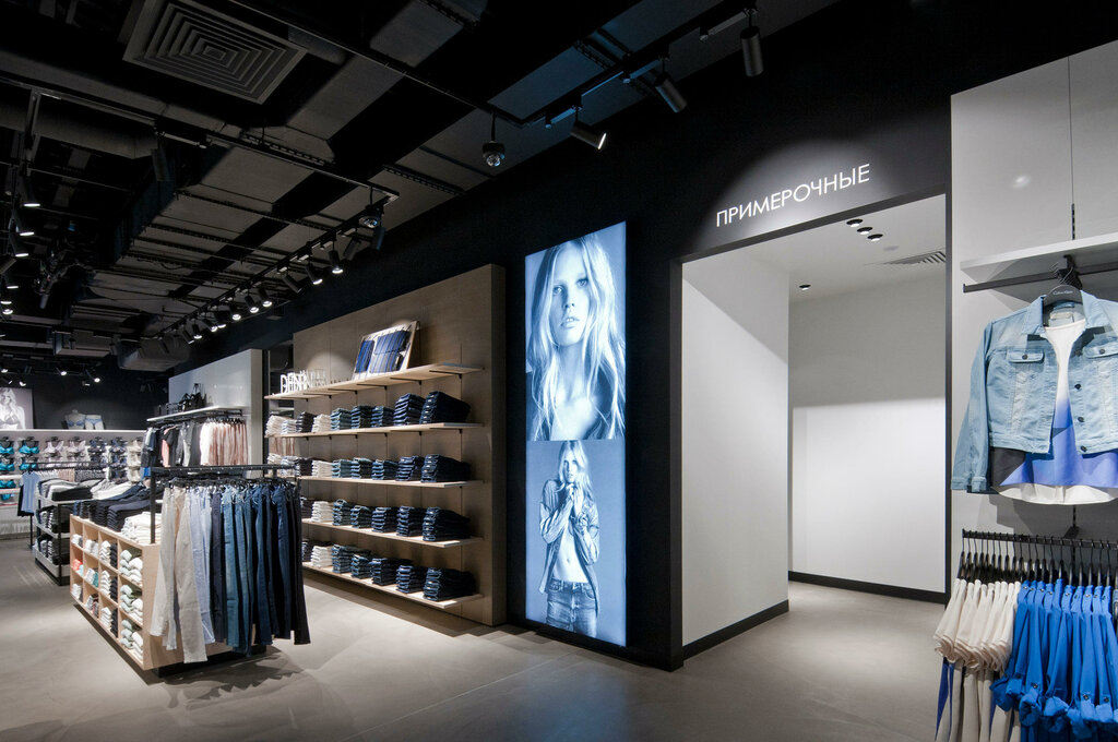 Clothing store Calvin Klein, Kotelniki, photo