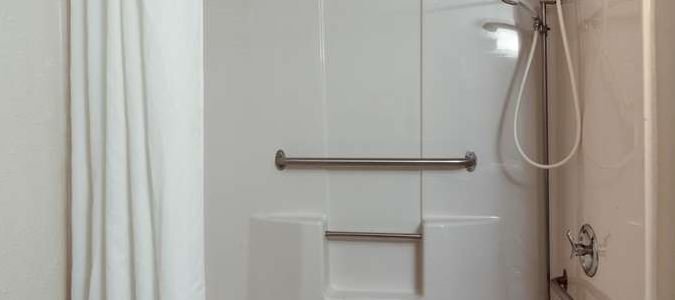 Фото Super 8 by Wyndham Hartford WI