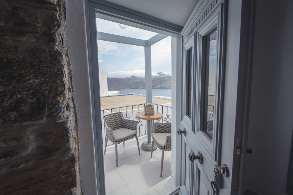 Фото Esperia Luxury Suites