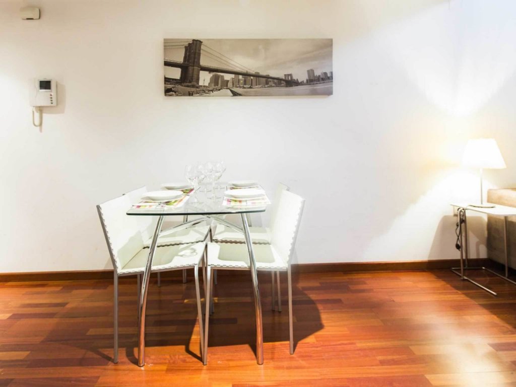 Фото Valencia Lounge Hostel