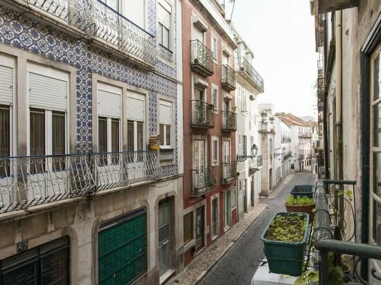 Апартаменты Feels Like Home - Central Flat in Bairro Alto в Лиссабоне