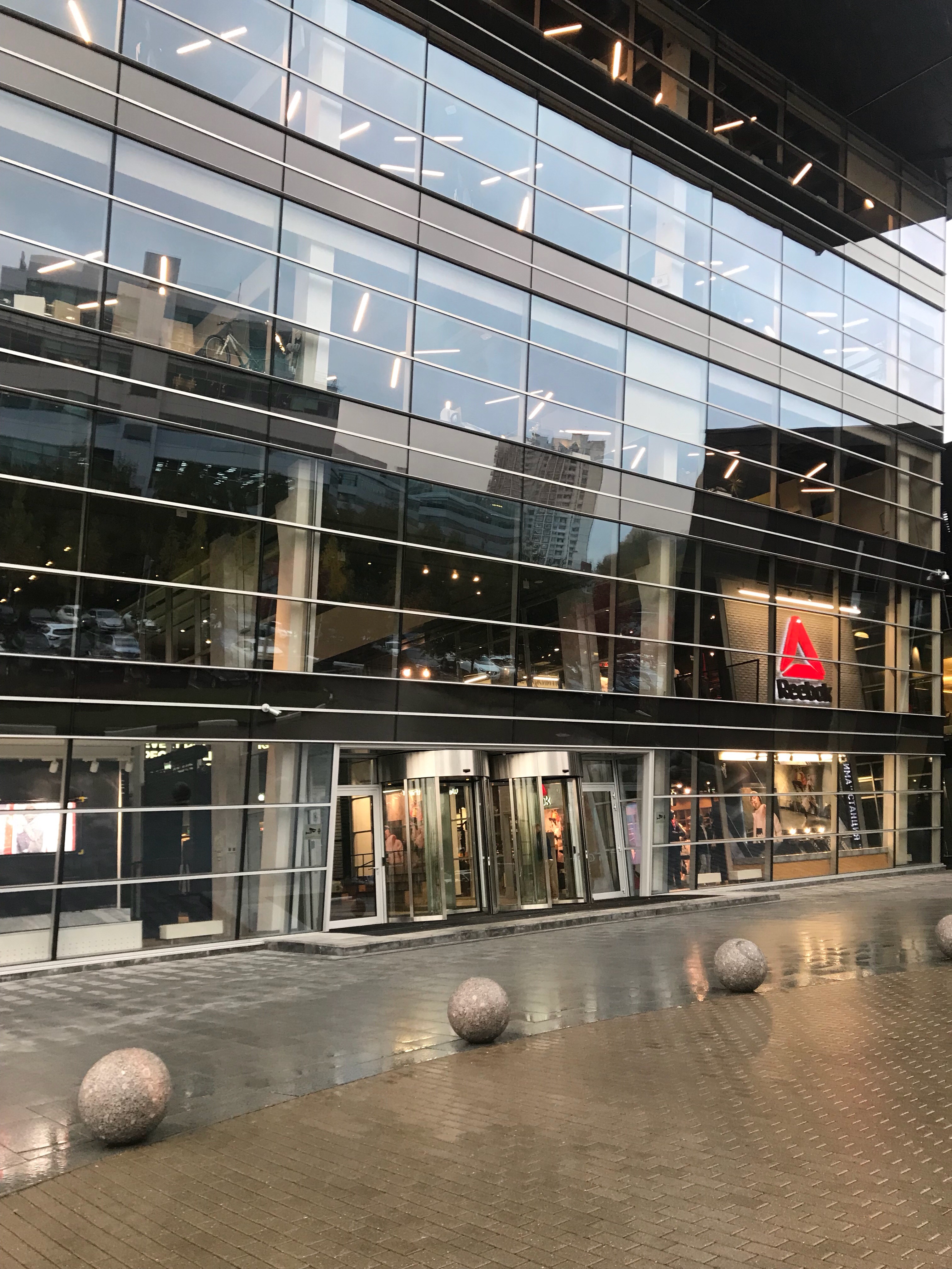 Adidas china head office cheap telefono