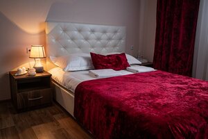 Granat Mini-hotel (Zhodzina, Fruktovaja vulica, 4Г), hotel