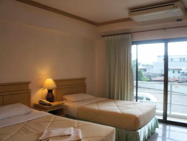 Фото Maneerote Hotel Surin