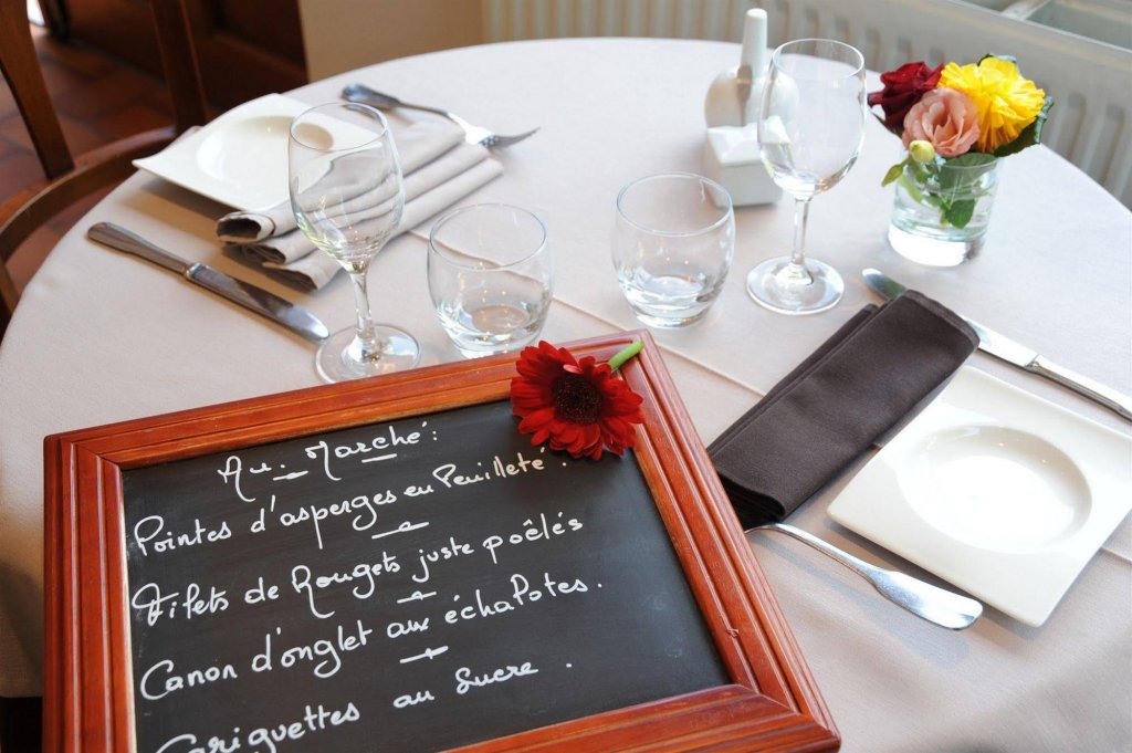 Фото Comfort Hotel Pithiviers