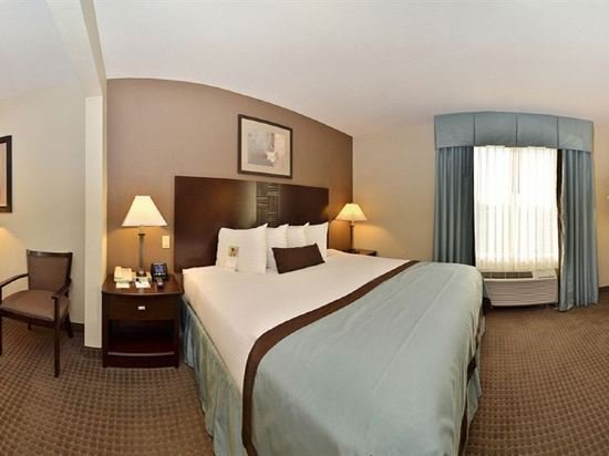 Фото Wingate by Wyndham Southport