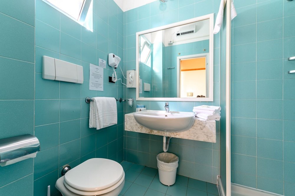 Фото Hotel St. Gregory Park