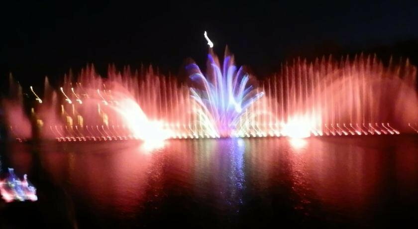 سكن للإيجار اليومي Apartment close to Roshen fountain ، ، صورة