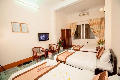 Хостел Halong Party Hostel & Hotel в Халонге