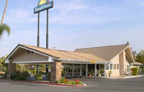 Гостиница Days Inn by Wyndham Fresno Central во Фресно