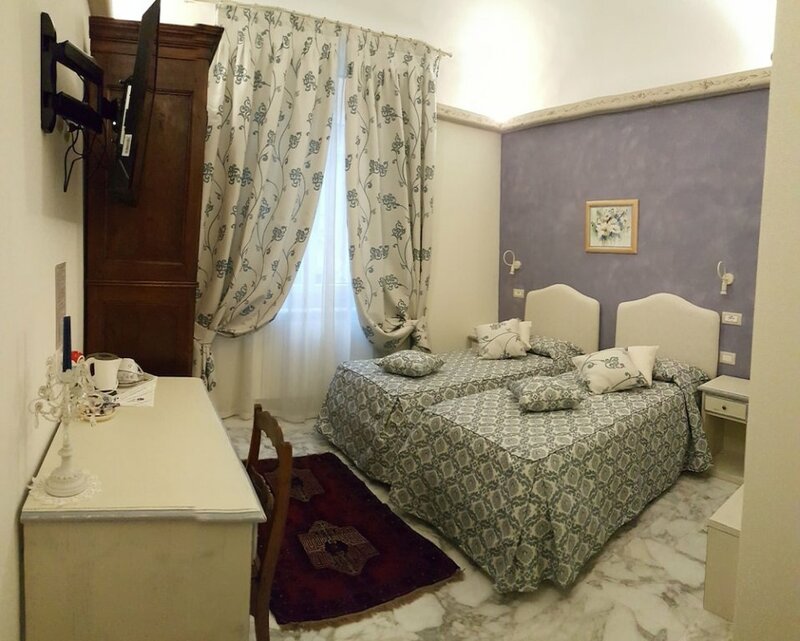 Гостиница Five Roses Bed & Breakfast