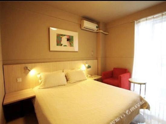 Фото Jinjiang Inn Lianyungang Railway Station Branch