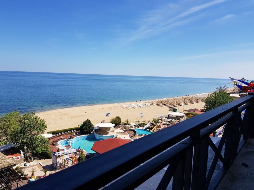 Фото Golden Sands Rentals