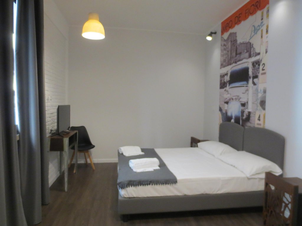 Фото Hostel Trastevere by Hostal Trustever