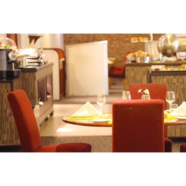 Фото Novotel Accra City Centre