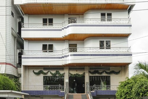 Апартаменты Riverside Hotel в Манадо