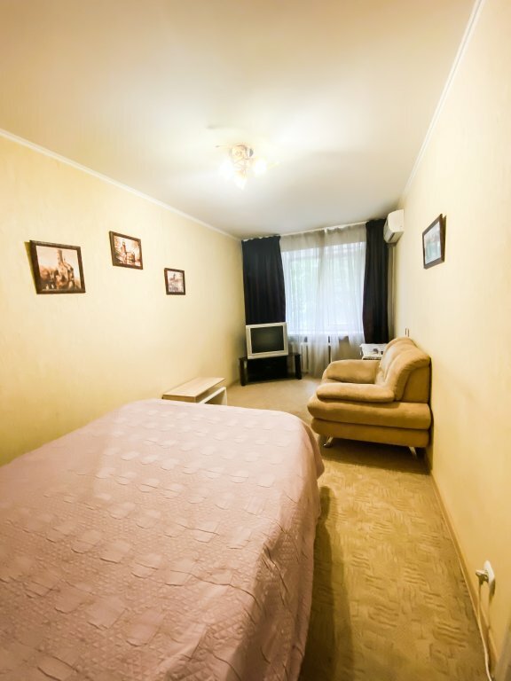 سكن للإيجار اليومي Prostornaya Dvushka Na Zorge Apartments ، روستوف نا دونو، صورة