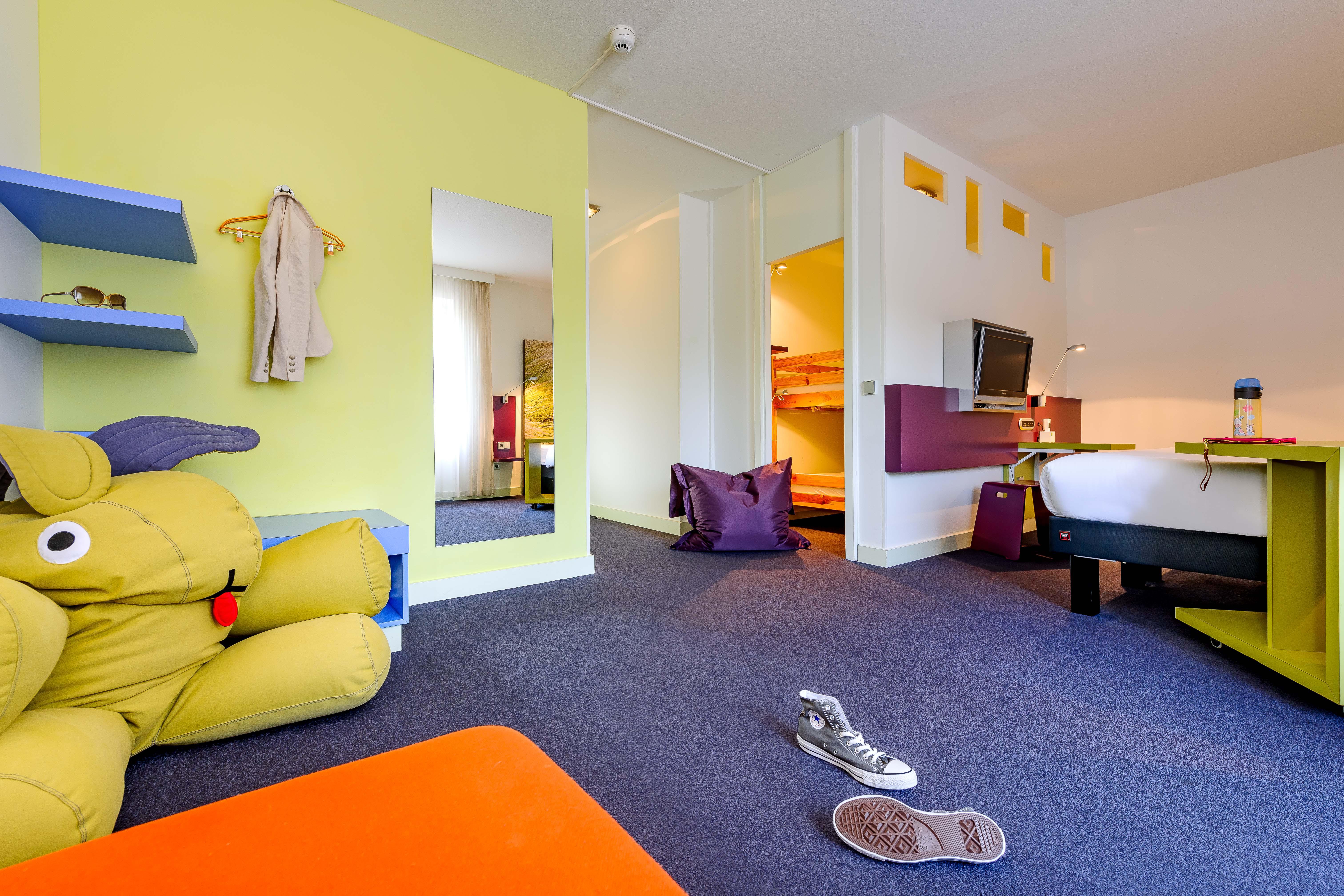 Фото Ibis Styles Hamburg Alster City