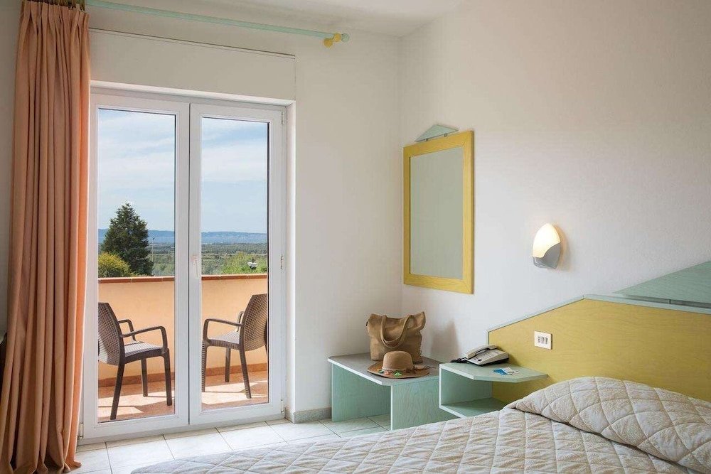 Фото Lu'Hotel Porto Pino