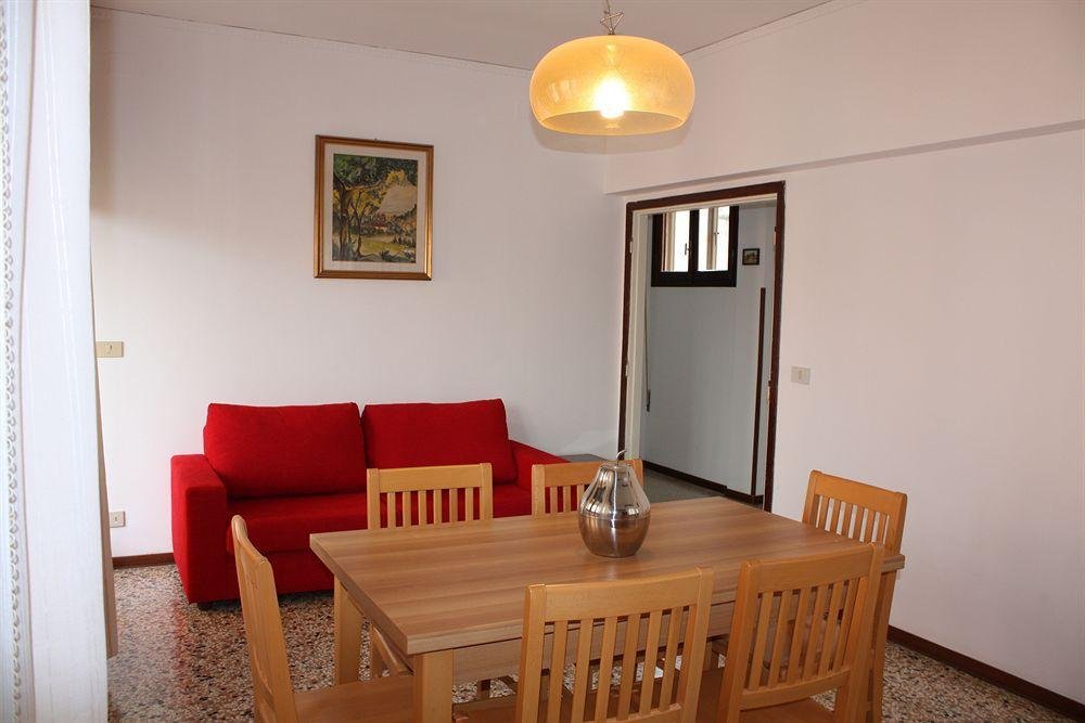 Фото Gold Venetian New Style Ca' D'Oro